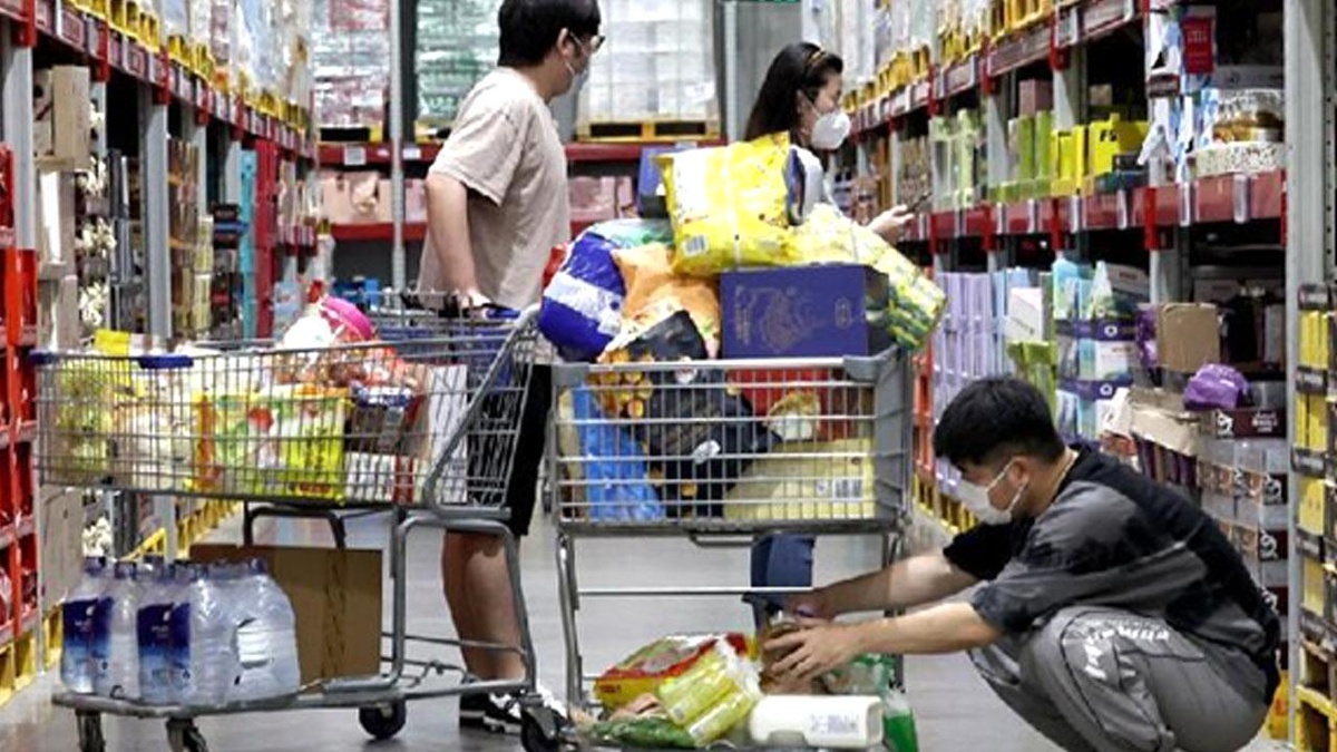 Shanghai\'da Yeniden Açılan Süpermarket Sayısı Artıyor