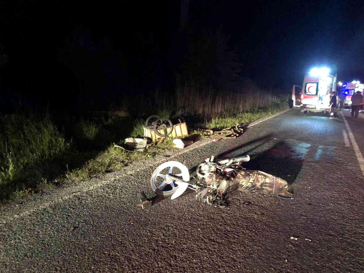Son Dakika | Transit ile motosiklet çarpıştı: 2 yaralı
