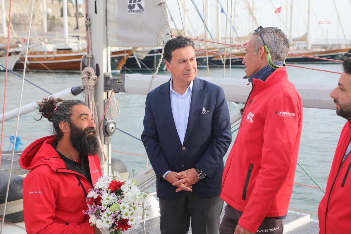 Yelkencileri Bodrum Belediye Başkanı Aras Karşıladı
