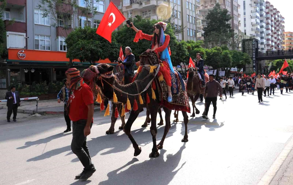 AK Parti\'li Çelik, Çukurova Yörük Türkmen Kültür ve Sanat Şöleni\'ne katıldı