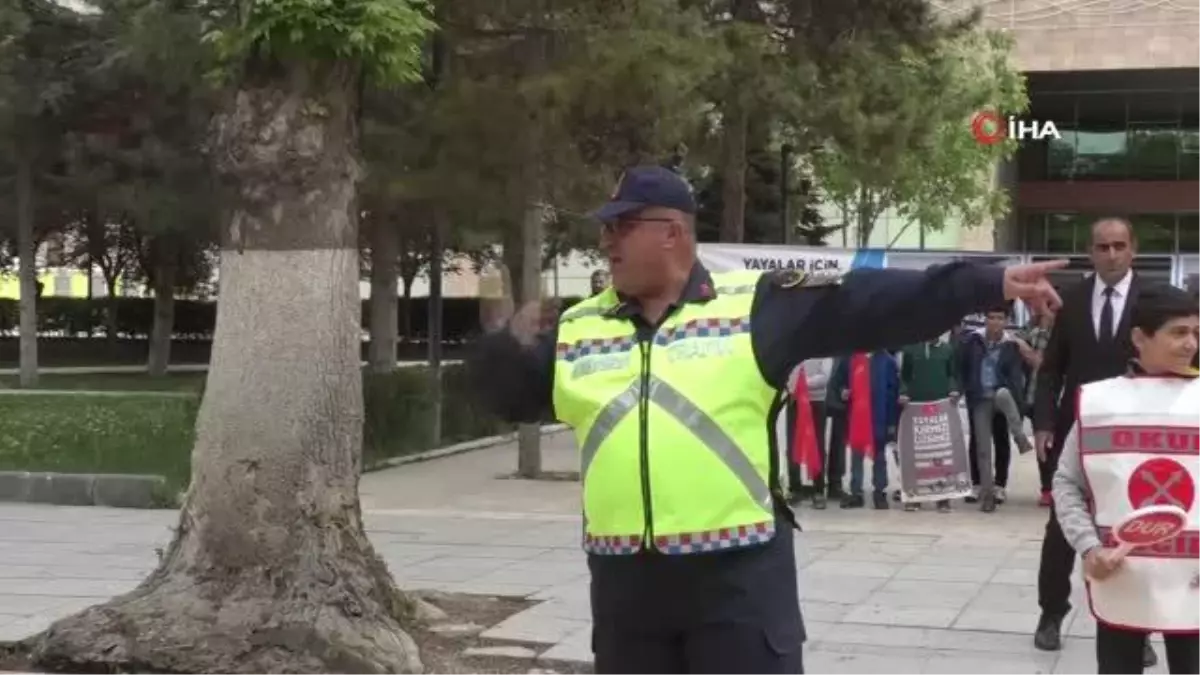 Son dakika haberi! Yurt genelinde eş zamanlı "Yayalar İçin 5 Adımda Güvenli Trafik" etkinliği düzenlendi