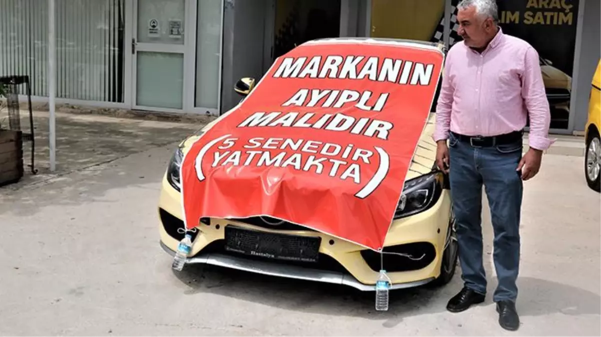 Sıfır otomobil hayalleri suya düştü! Vatandaş aldığı araca 'ayıplı mal' yazarak çürümeye bıraktı