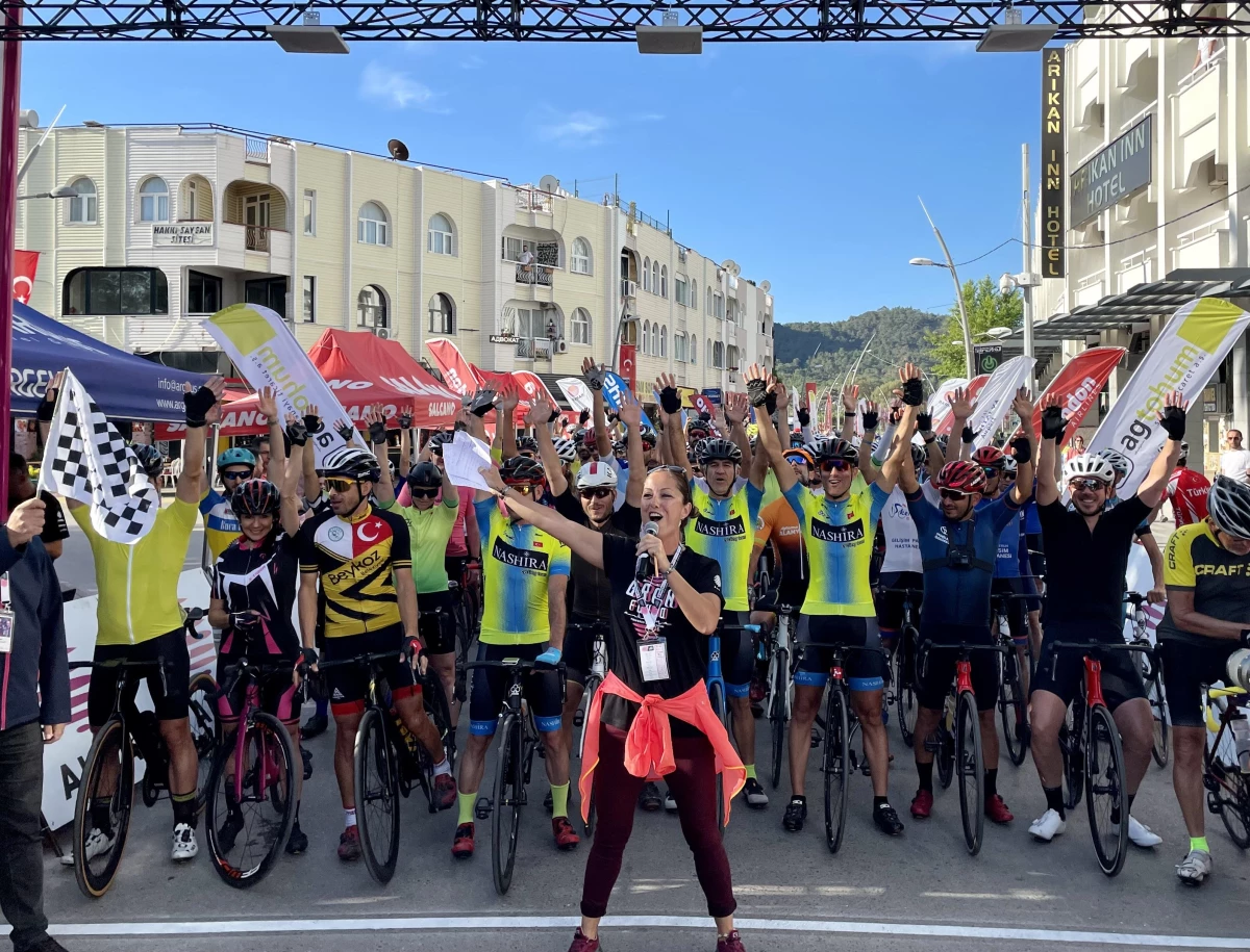 Amatör bisikletçiler AKRA Gran Fondo Antalya\'da yarıştı