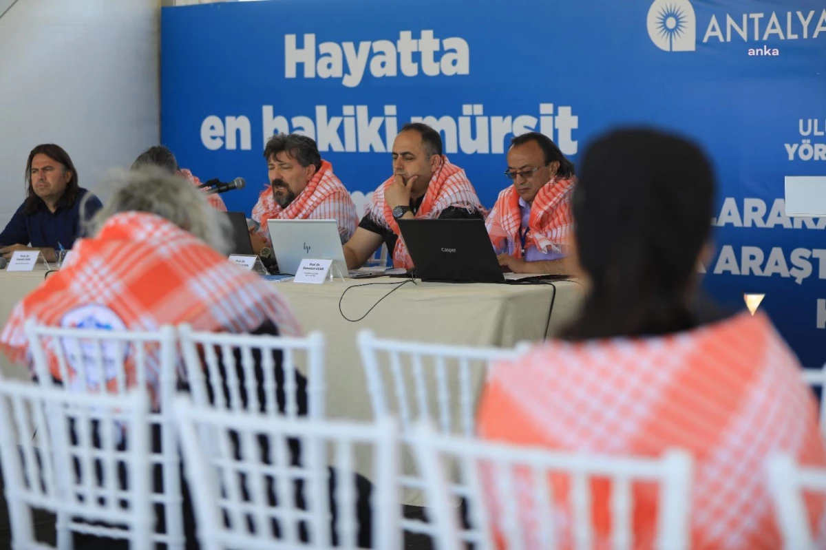 Antalya Büyükşehir Belediye Başkanı Muhittin Böcek: Antalya\'yı Yörüklüğün Başkenti İlan Edeceğiz