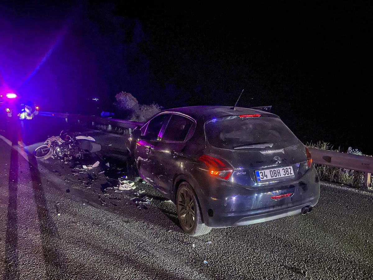 Son dakika haber: Antalya\'da otomobille çarpışan motosikletin sürücüsü öldü