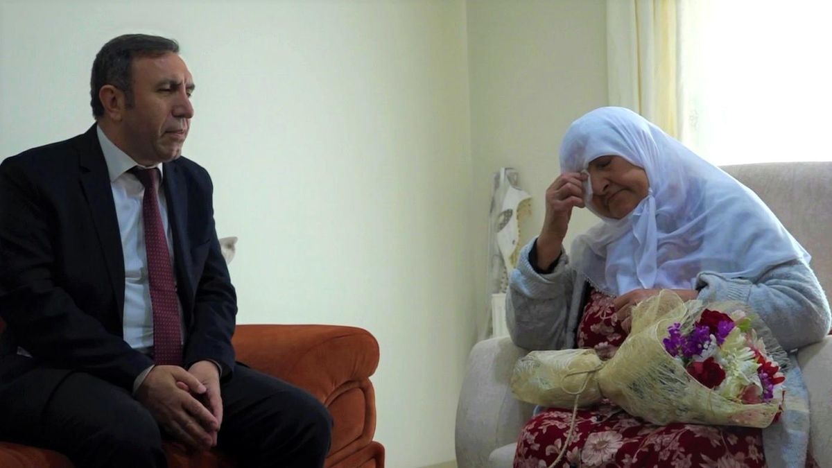 Bingöl'de şehit annesine duygulandıran ziyaret