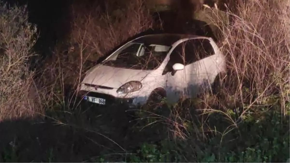 ÇALINTI OTOMOBİL, 60 KİLOMETRELİK KOVALAMACANIN ARDINDAN TERK EDİLMİŞ HALDE BULUNDU