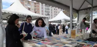 Eskişehir Yunus Emre Kitap Günleri'ne Yoğun İlgi