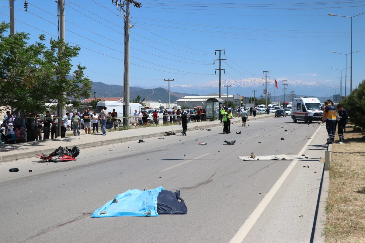 Son dakika gündem: Fethiye\'de iki motosikletin çarpıştığı kazada 2 kişi öldü, 1 kişi yaralandı