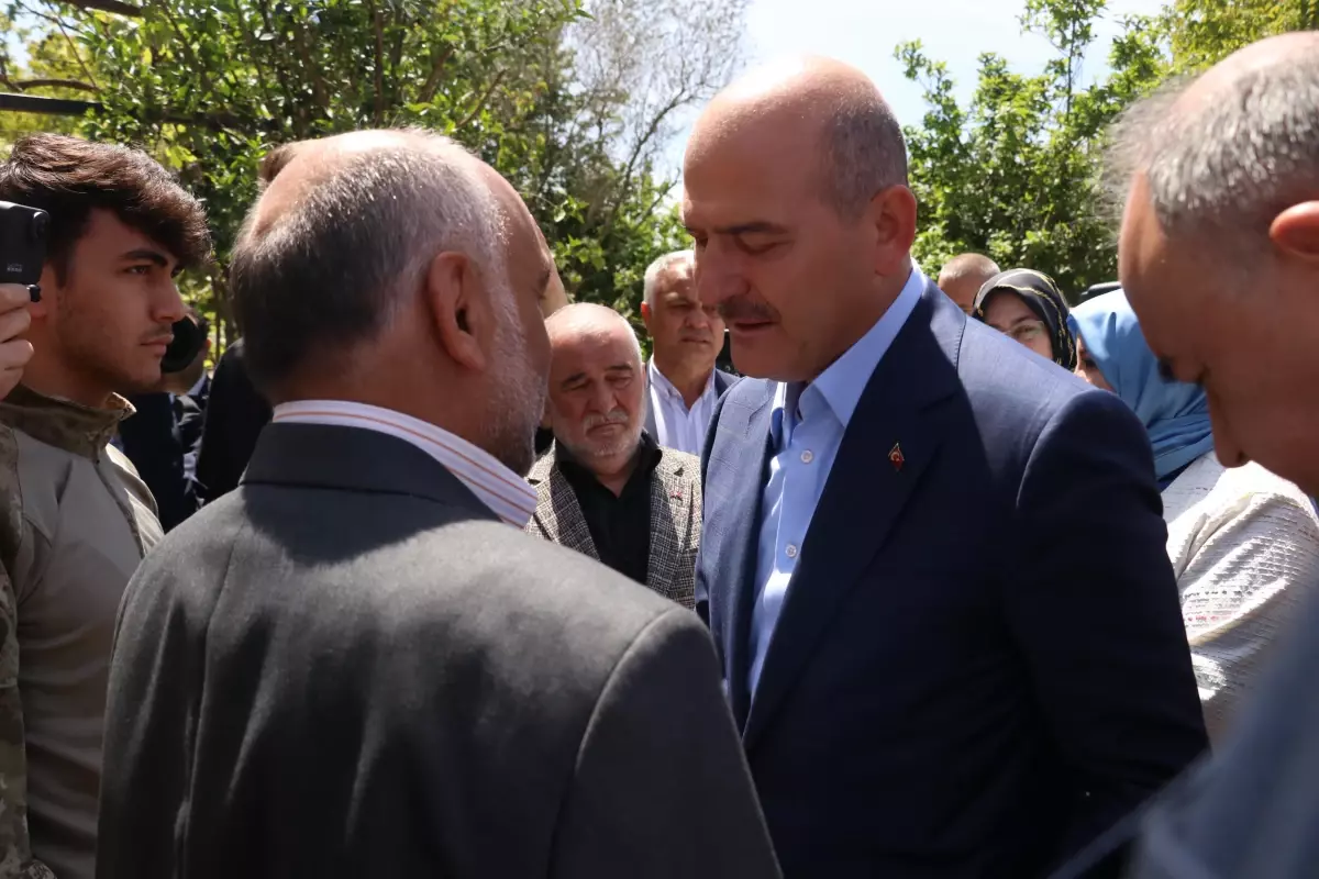 Bakan Soylu\'dan Yalovalı şehidin ailesine ziyaret