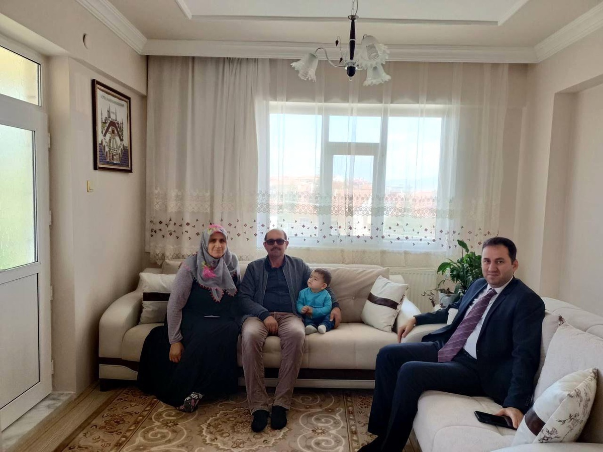 Kaymakam Bolat\'tan Anneler Günü ziyareti