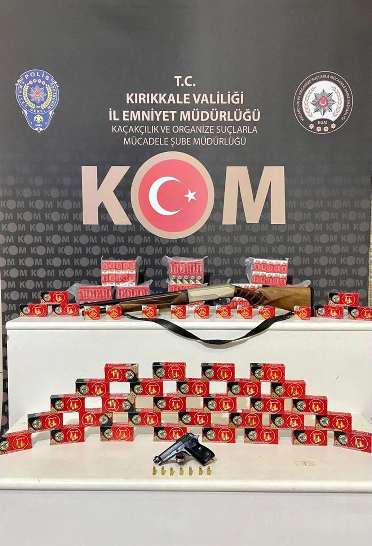 Kırıkkale\'de ruhsatsız av tüfeği ve tabanca ele geçirildi