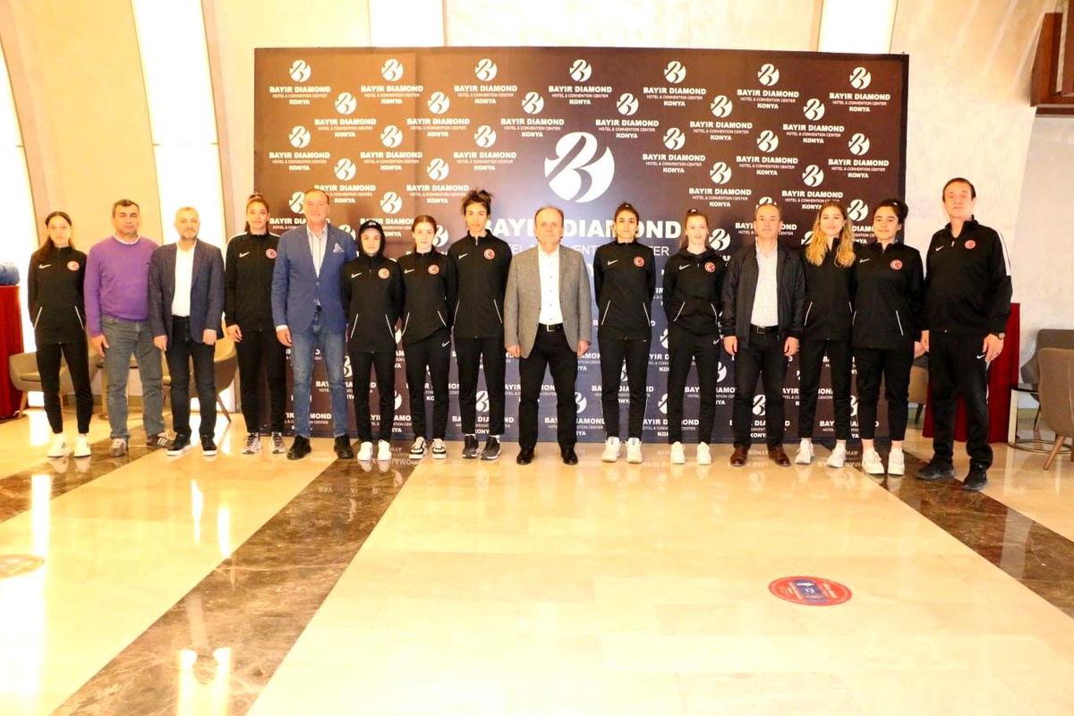 Mehmet Baykan\'dan Kadın Taekwondo Milli Takımı ve Para Taekwondo Milli Takımı\'na ziyaret