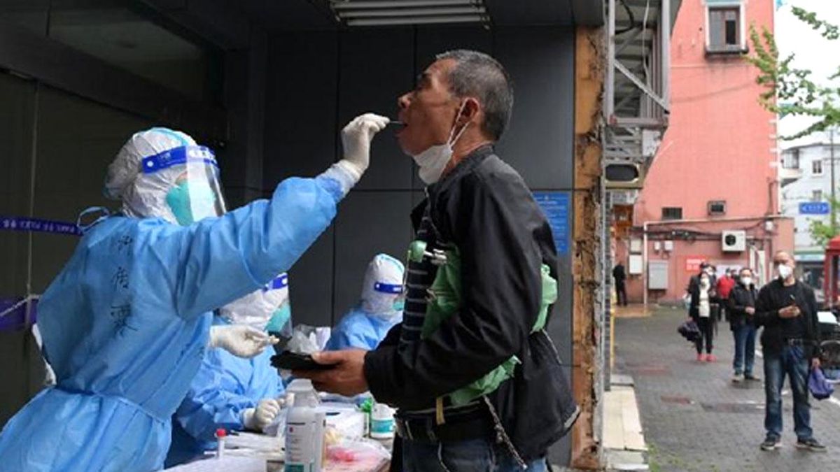 Shanghai\'da Yerel Kaynaklı Teyit Edilmiş 215, Asemptomatik 3.760 Kovid-19 Vakası Bildirildi