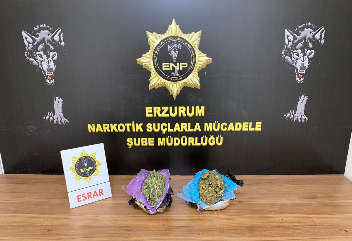 Son dakika! Erzurum\'da valizinde esrar yakalanan yolcu tutuklandı