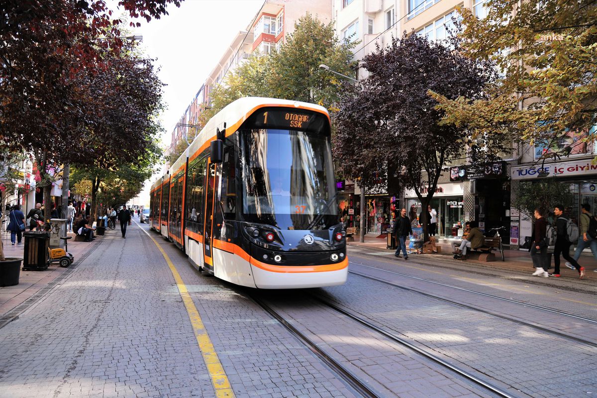 Eskişehir\'de Toplu Taşımada Vatandaşlara Maske Uyarısı