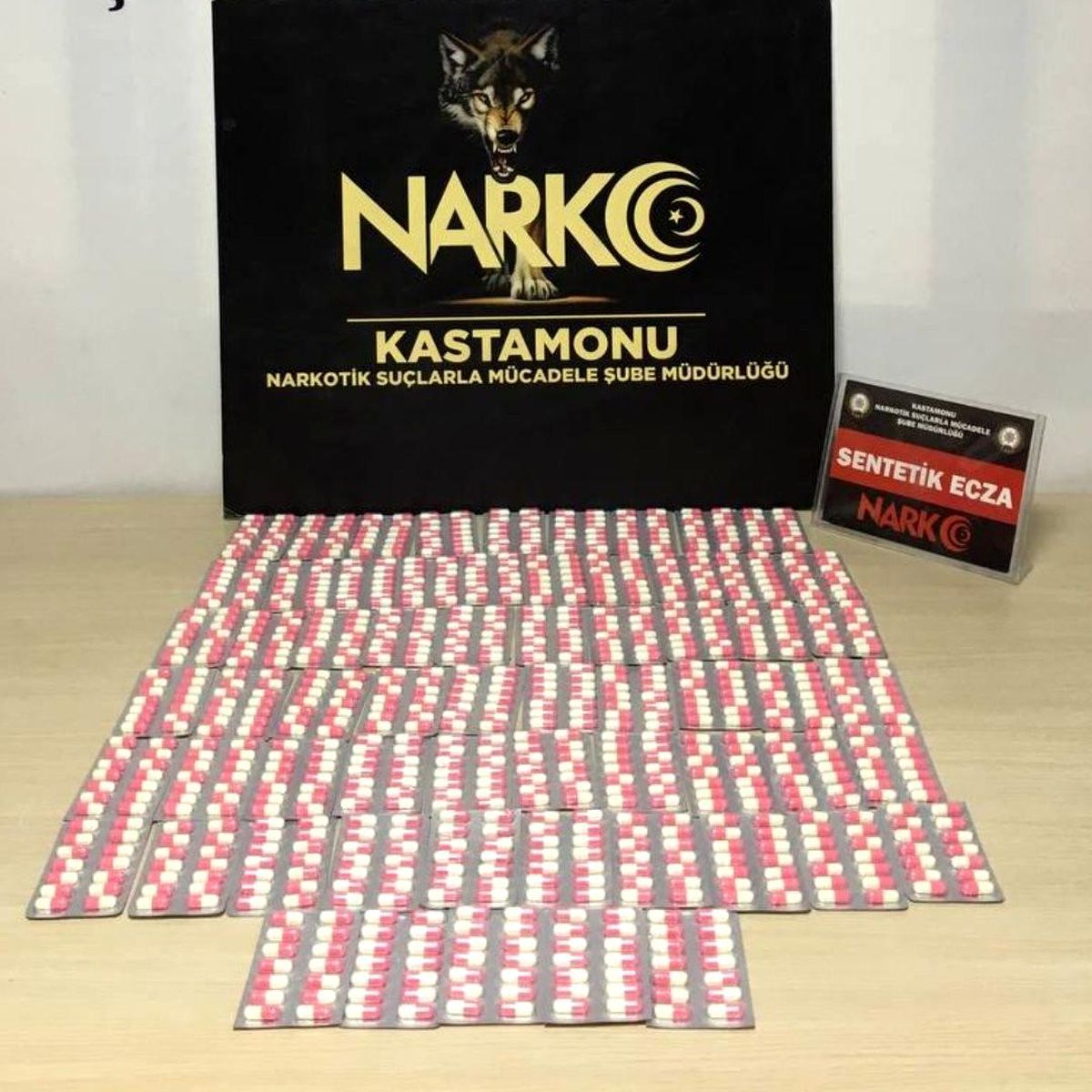 Kastamonu\'da 896 adet reçeteye tabi hap ele geçirildi