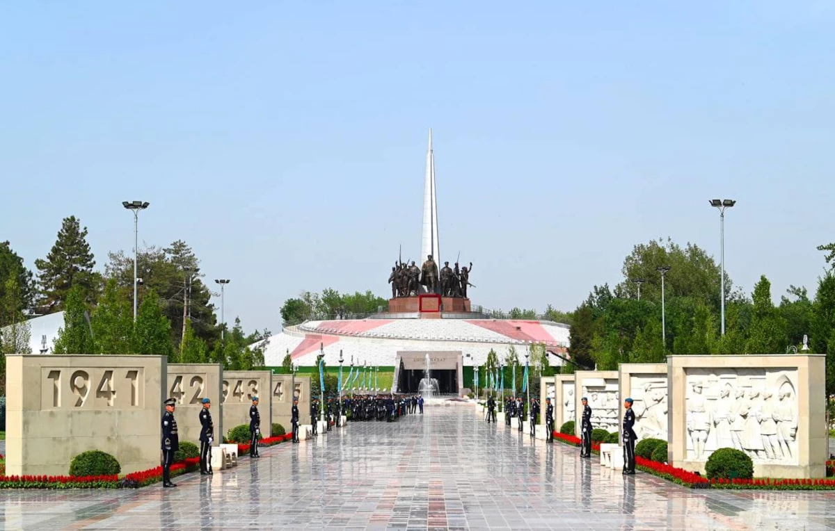 Özbekistan Cumhurbaşkanı Mirziyoyev: "Günümüzde dünya daha tehlikeli hale geliyor"