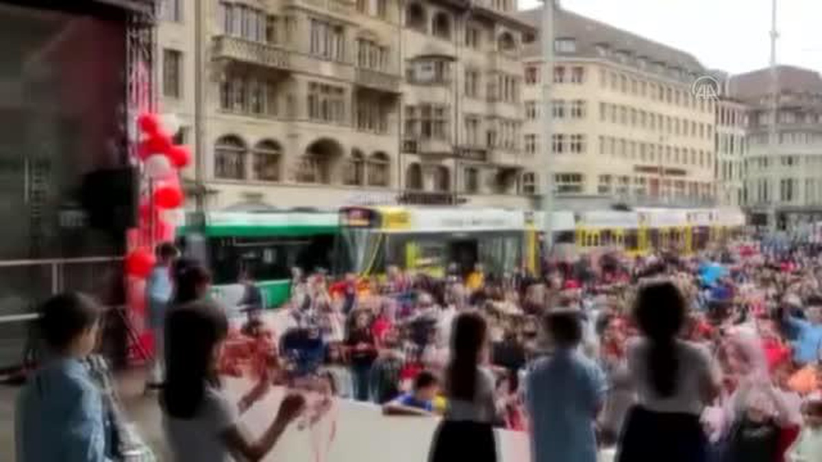 Son dakika haberleri | PKK yandaşlarının 23 Nisan Festivali\'ne saldırısında en az 6 kişi yaralandı