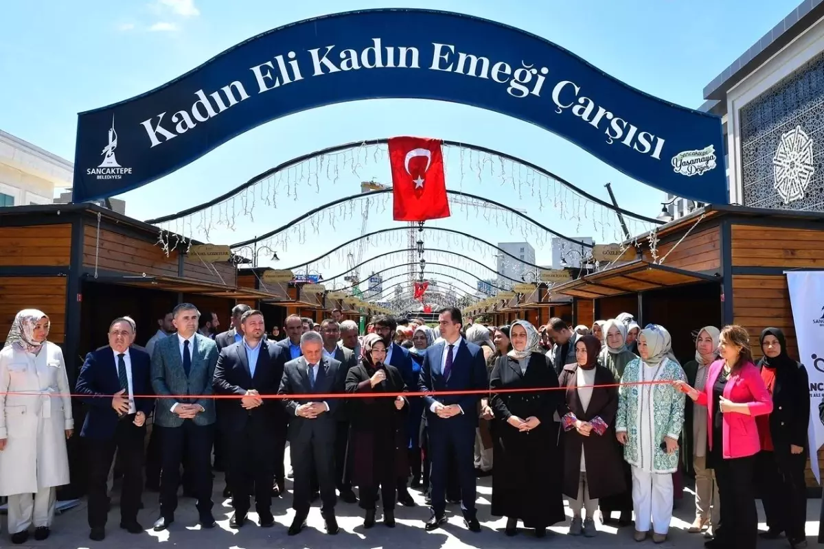 Sancaktepe\'de "Kadın Eli, Kadın Emeği Çarşısı" açıldı