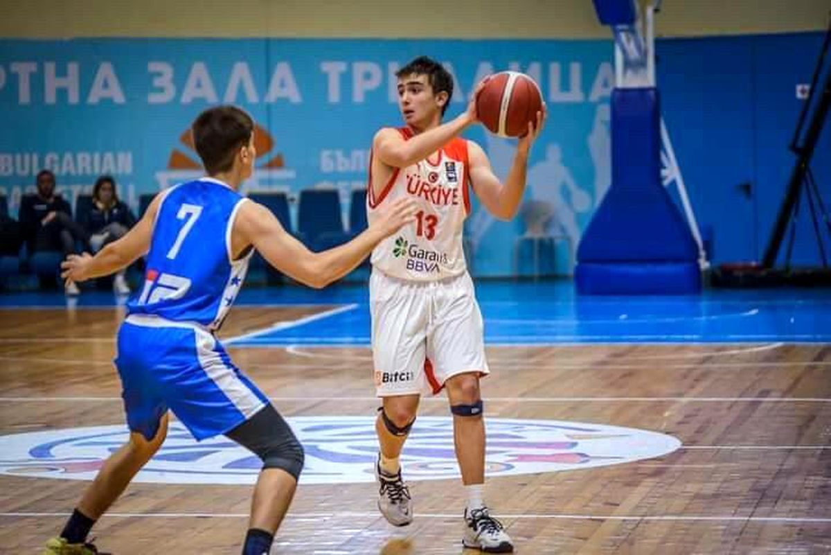 Son dakika haber! Şehitkamilli milli sporcu Bulgaristan\'da forma giydi