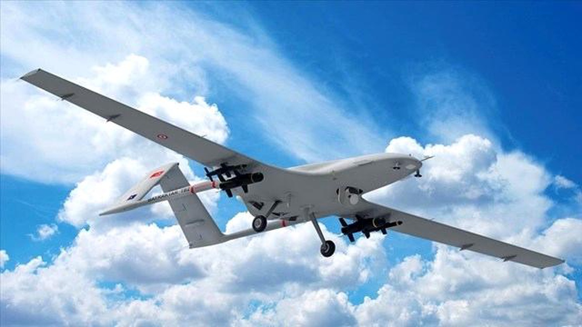 Ukrayna Bayraktar TB2 ile, asker taşıyan Rus helikopterini vurdu!