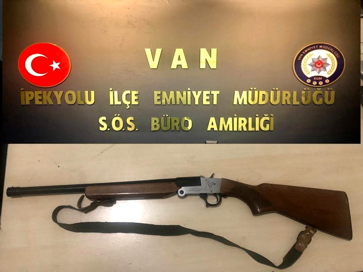 Van\'da değişik suçlardan 10 kişi tutuklandı