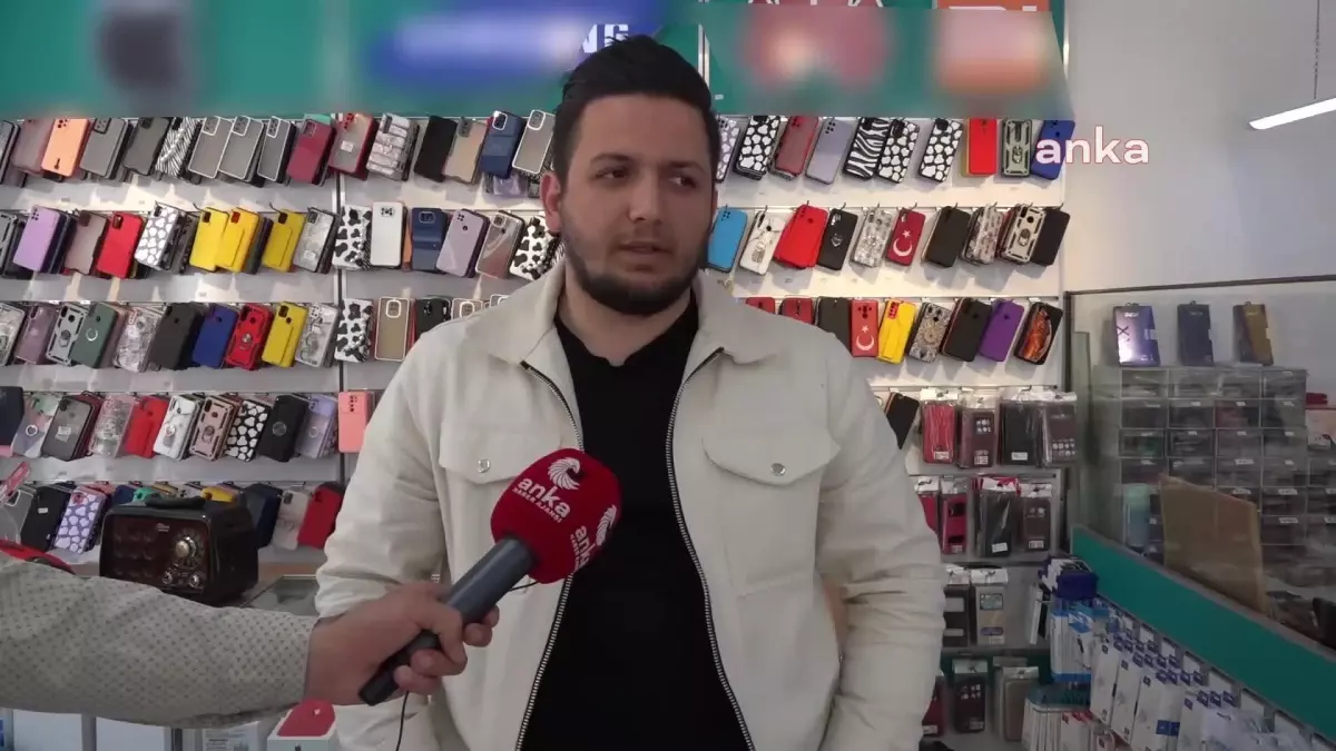 Aksaraylı Cep Telefoncu: 'Kirasını Ödeyemediği İçin Telefonunu Bozduran Oldu.