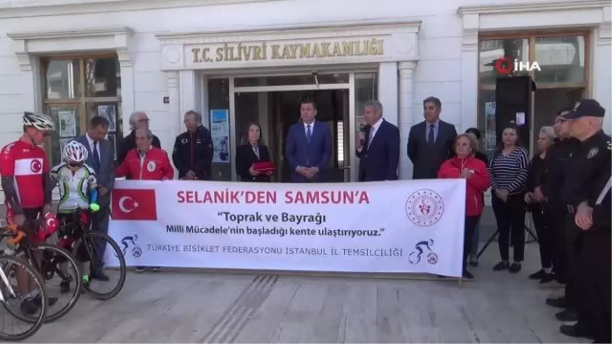 Atatürk\'ün Selanik\'teki evinden alınarak Samsun\'a götürülmek üzere yola çıkarılan toprak ve Türk bayrağı Silivri\'ye ulaştı