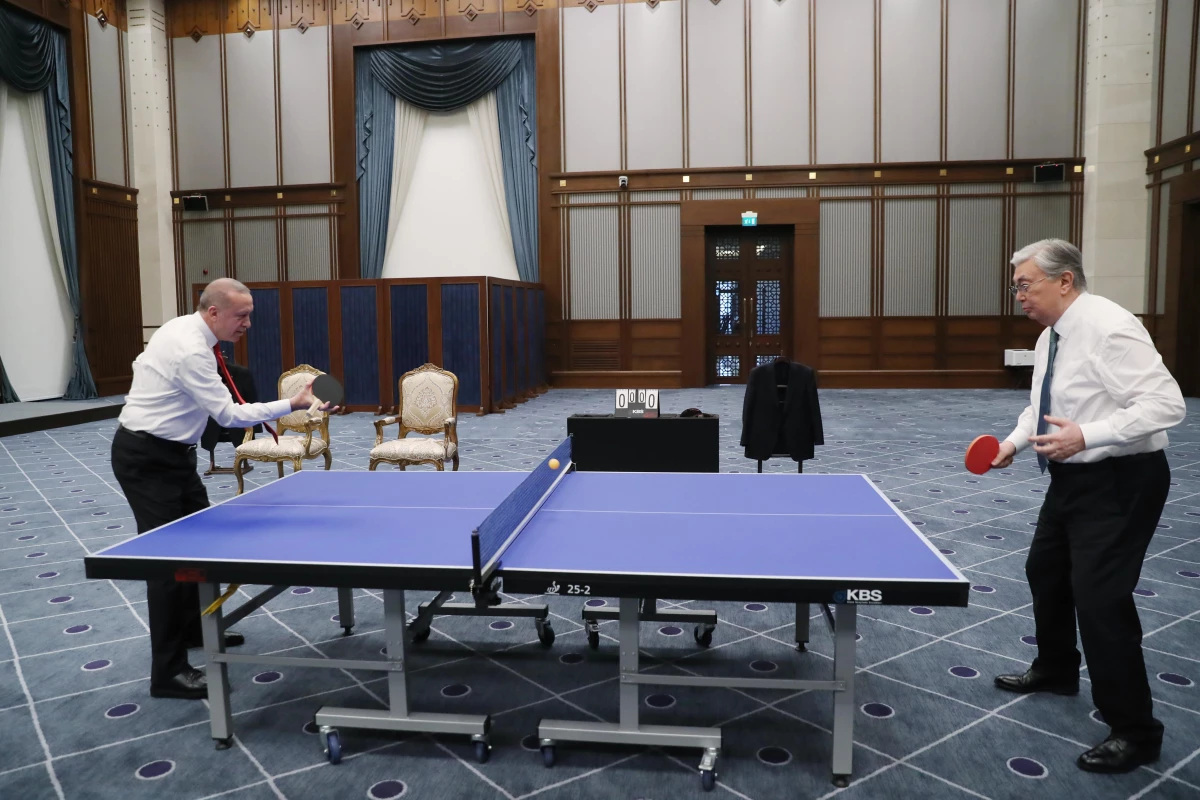 Son dakika! Cumhurbaşkanı Erdoğan, Kazakistan Cumhurbaşkanı Tokayev ile masa tenisi oynadı