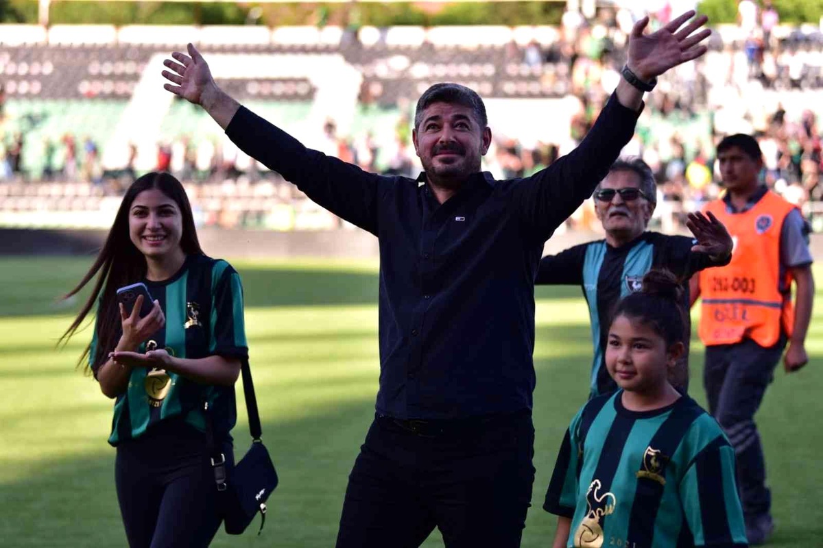 Denizlispor, Ümraniyespor maçıyla ligde kalmayı garantilemek istiyor