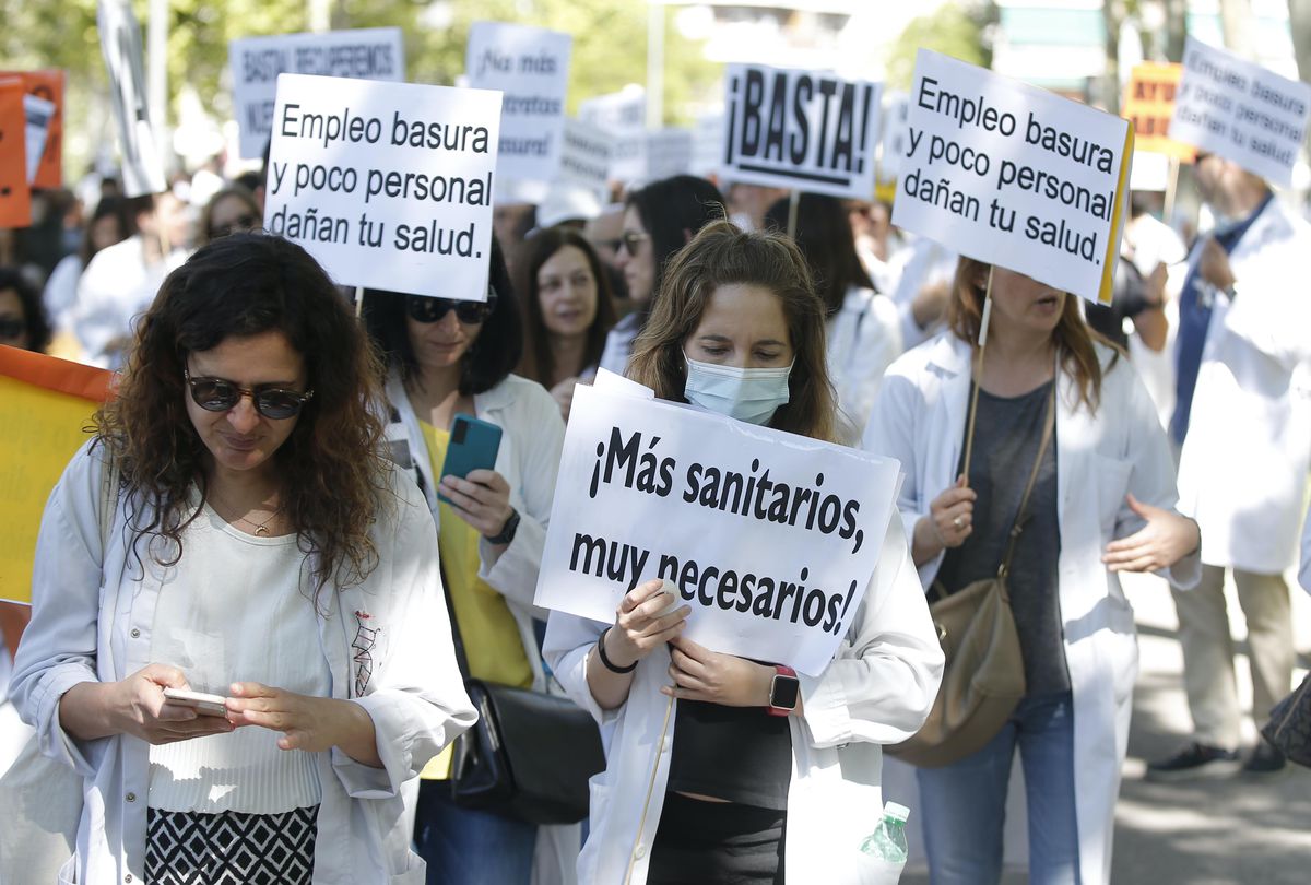 İspanya\'nın başkenti Madrid\'de doktorlar süresiz grev başlattı