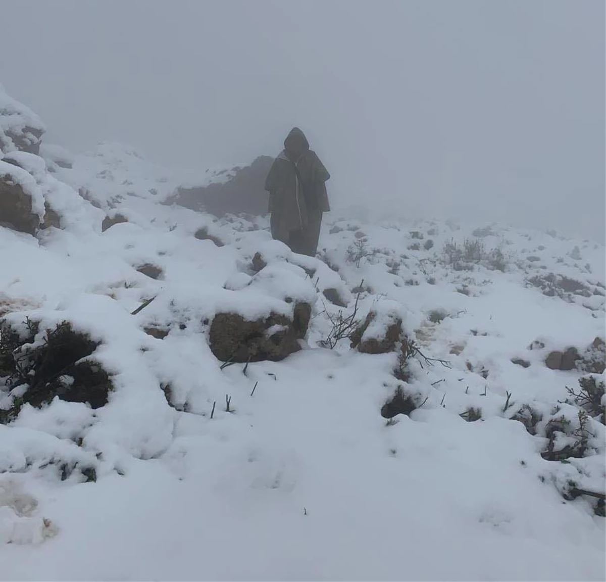 MSB: 'Yiğitlerimiz, çocuklarımızı üzmeye kalkan teröristleri incitmeye devam edecek'