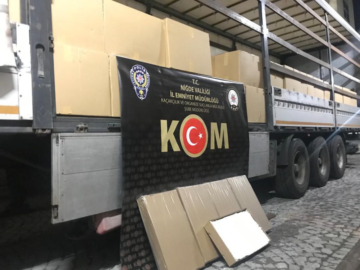 Niğde\'de 4 milyon 950 bin dolu makaron ele geçirildi