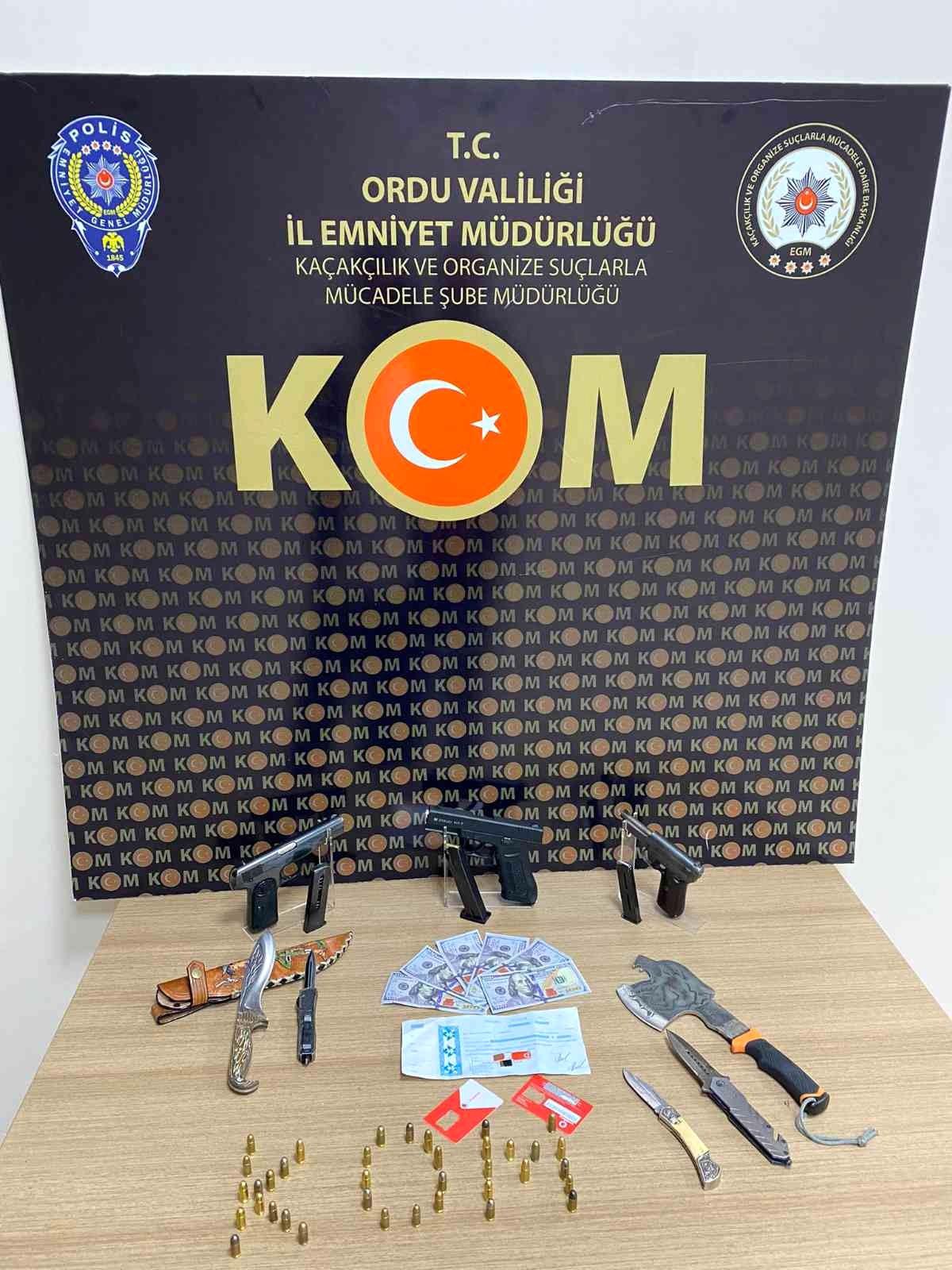 Ordu\'da nitelikli yağma soruşturmasında sahte dolar ele geçirildi