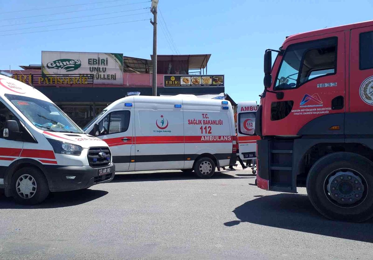 Son dakika haberi! Tarsus\'ta trafik kazası: 3 yaralı