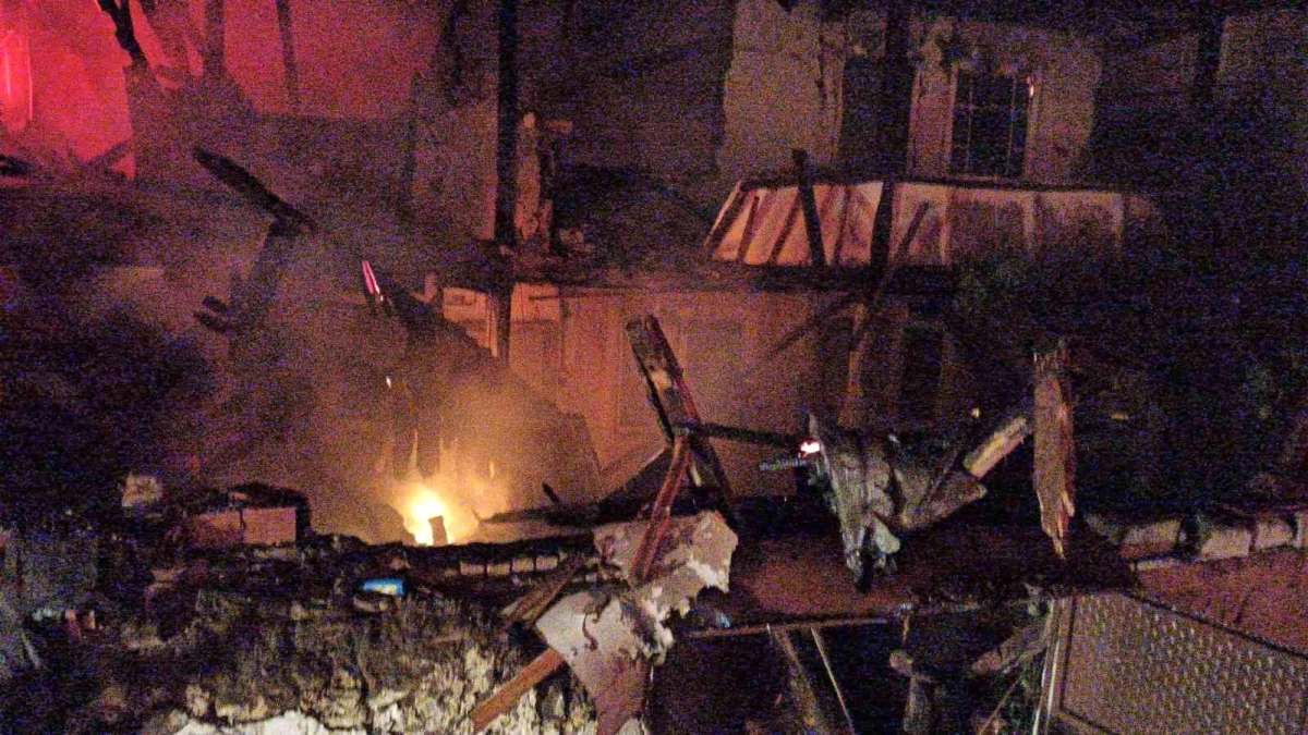 Amasya\'da iki ev yandı