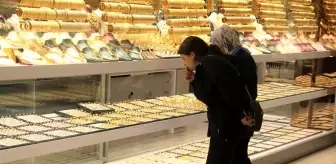 Düğün sezonu başladı, Elazığ'da kuyumcular vatandaşları sahte altına karşı uyardı