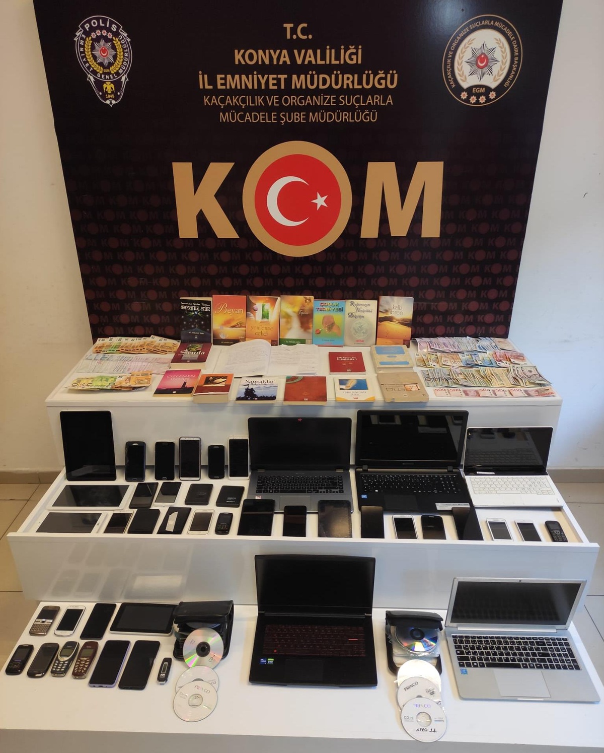 Konya merkezli "FETÖ\'nün yeniden yapılanması" operasyonunda 24 şüpheli yakalandı