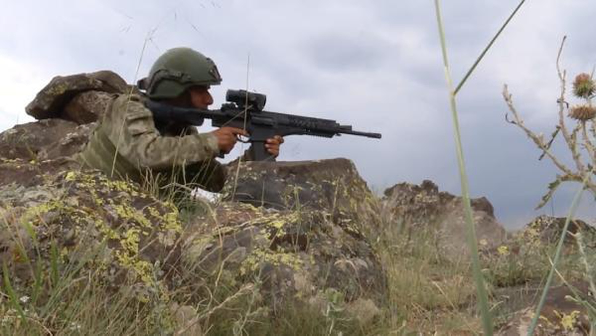 Son dakika haber | Barış Pınarı ve Fırat Kalkanı bölgelerinde 10 PKK/YPG\'li terörist etkisiz hale getirildi