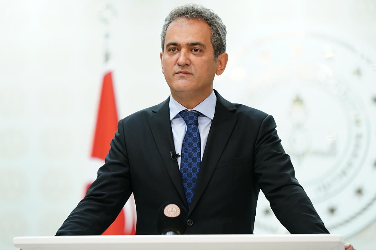 "Ölüyorum, beni kurtar diyen kimseye bu millet elini uzatmaz mı?"