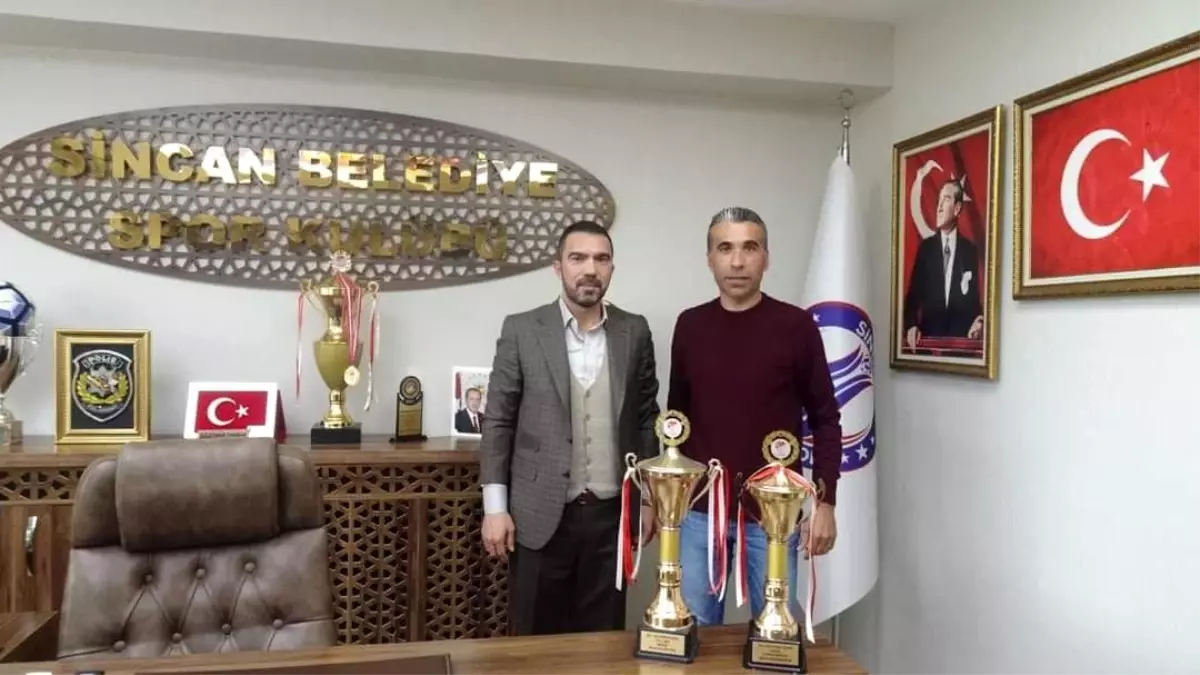 Sincan Belediyespor U16 ve U18 takımları gruplarını lider tamamladı