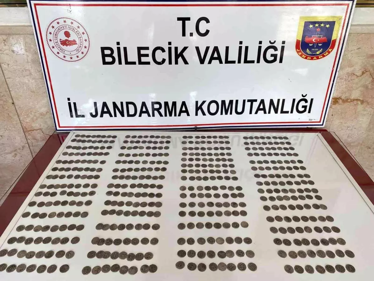 Şüpheli araçta 495 adet sikke ele geçirildi