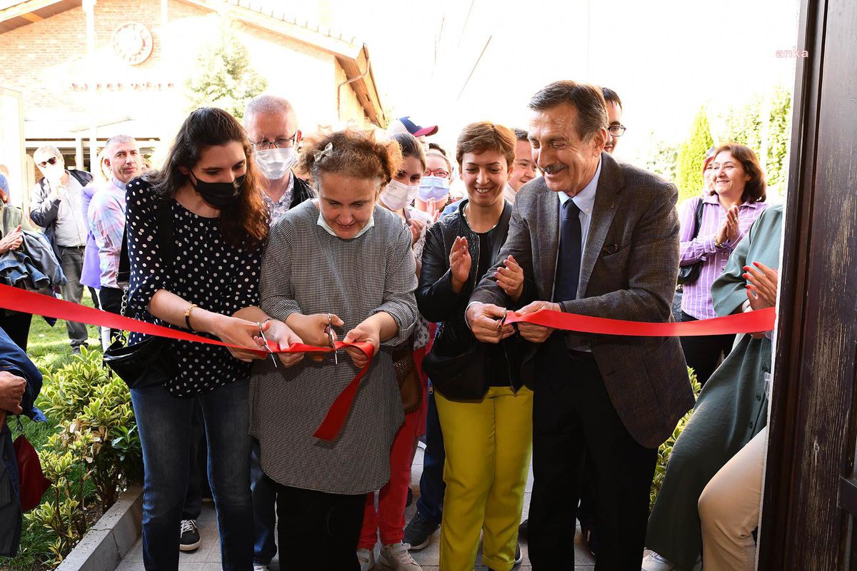 Tepebaşı'nda Özel Bireylerden 'Geçiş' Sergisi