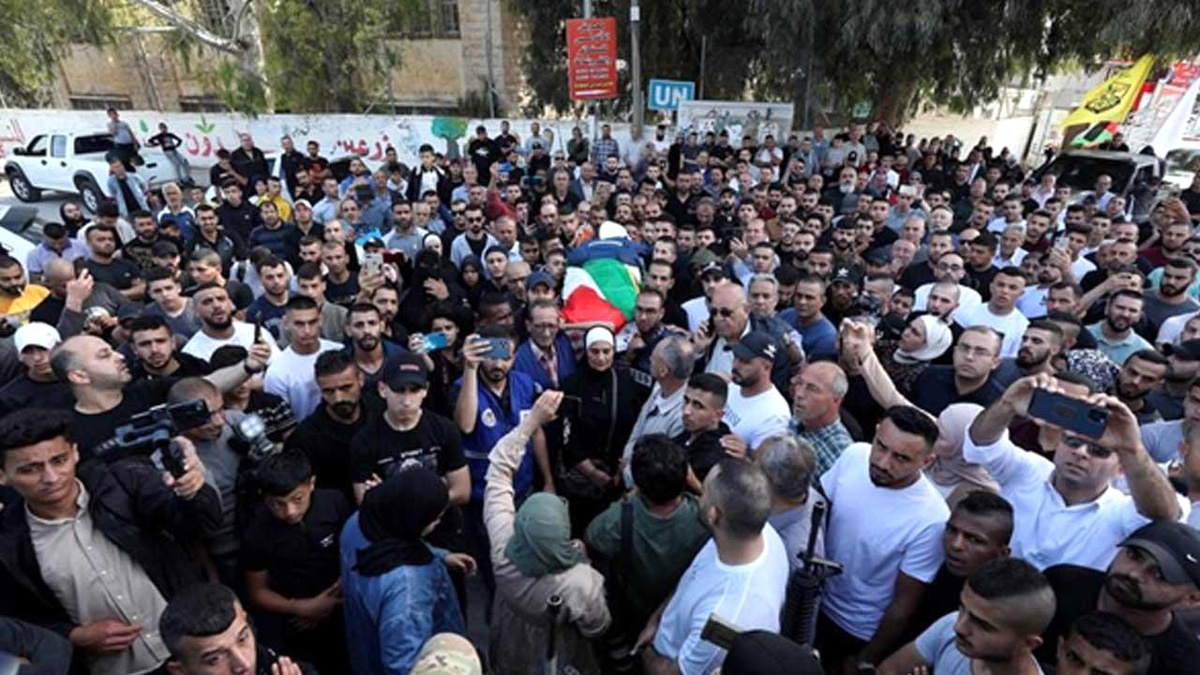 Al Jazeera Muhabiri Cenin\'de Vuruldu