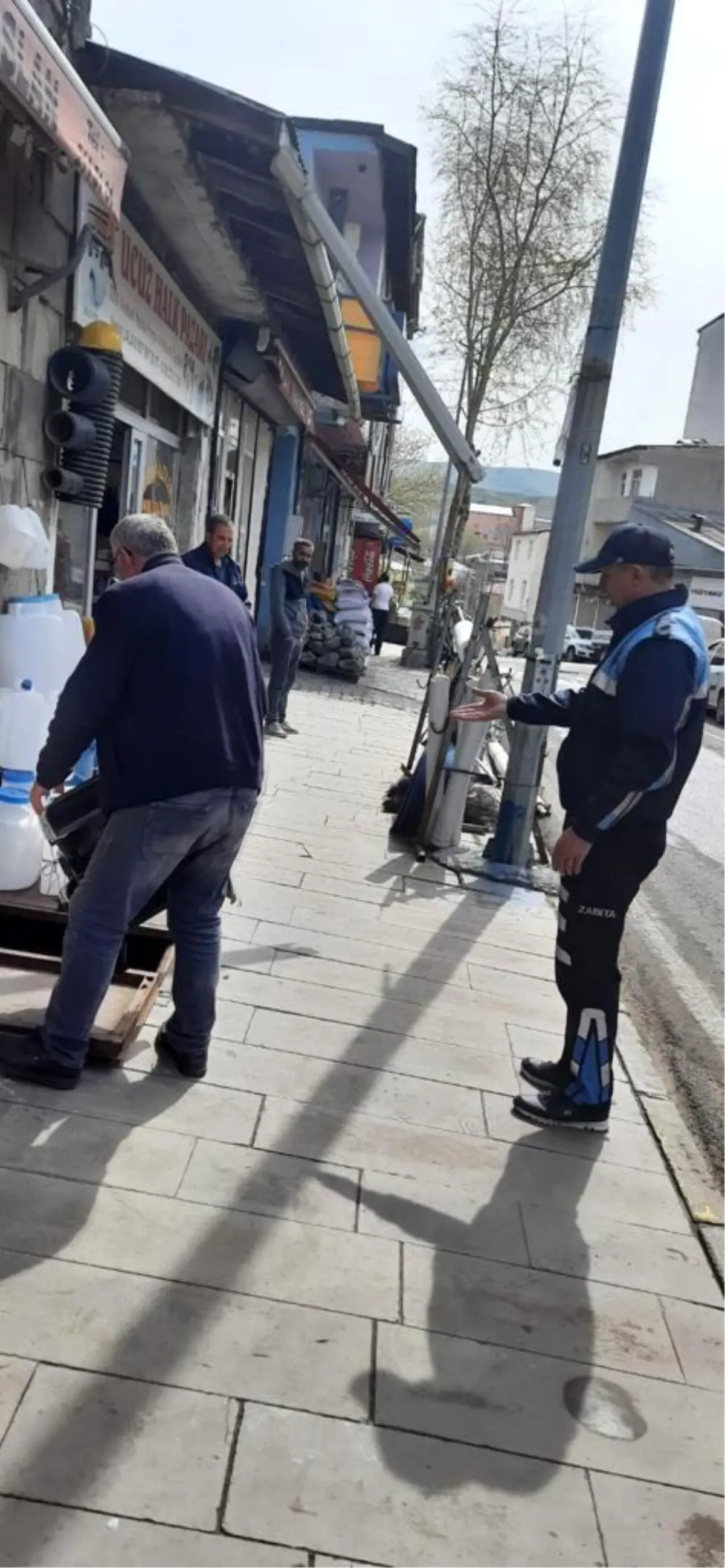 Ardahan Belediyesi zabıta ekipleri çeşitli denetimler yaptı