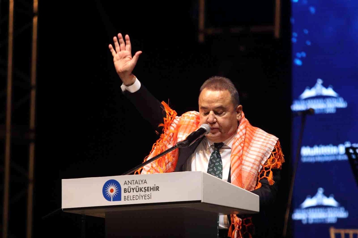 Başkan Böcek\'ten festival sponsorluğu ve bütçe açıklaması