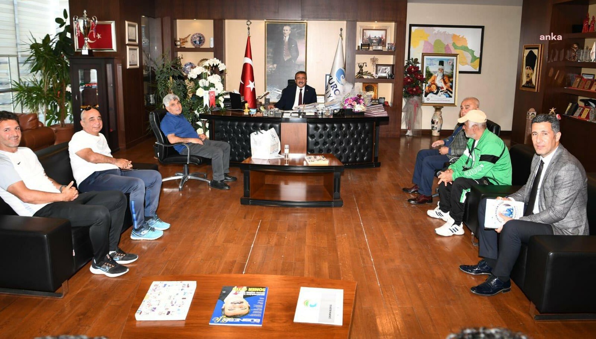 Çukurova Belediyesi Yaz Futbol Okulları İçin Geri Sayım Sürüyor