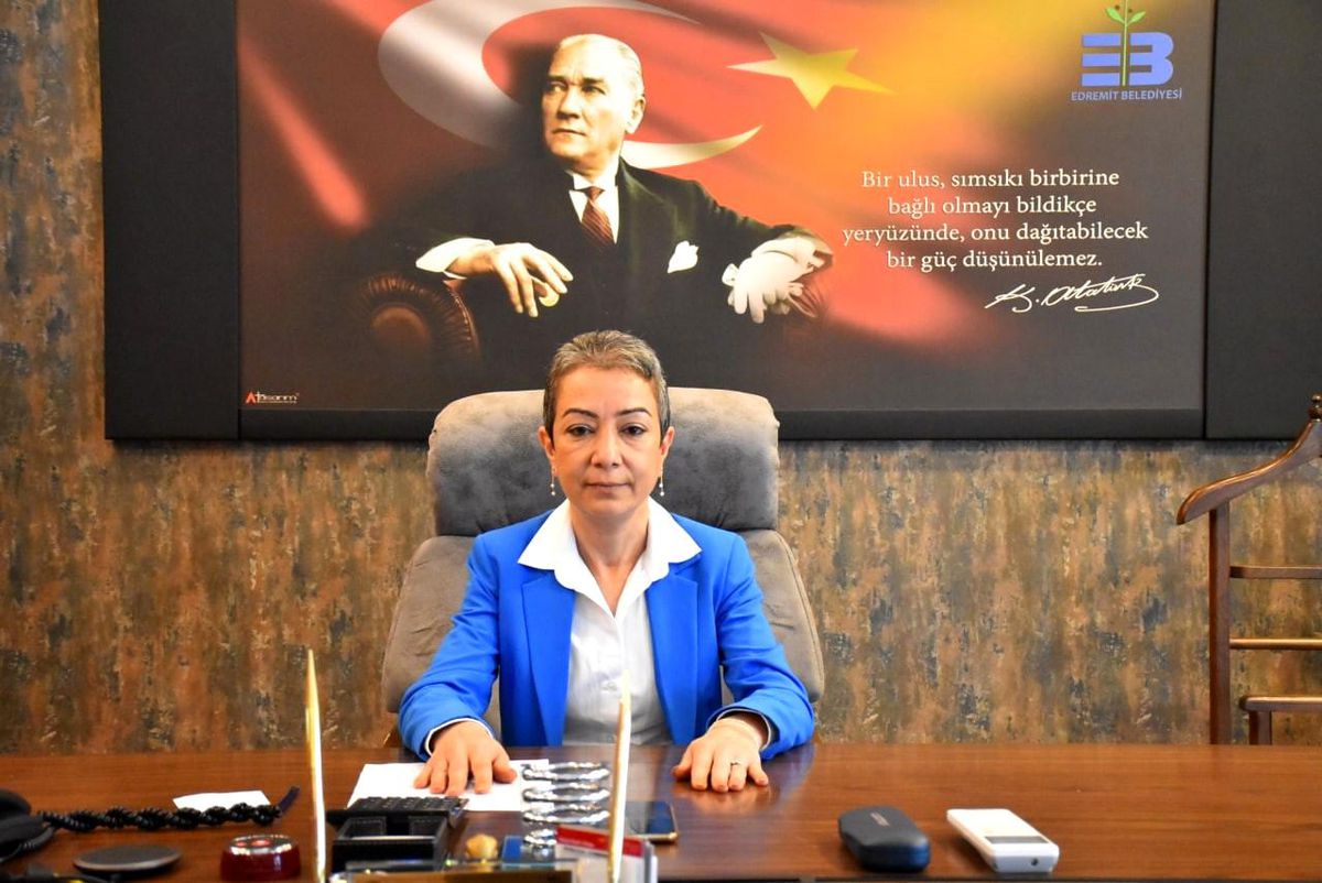 Edremit Belediyesi'nde Filiz Uluç başkan vekili oldu