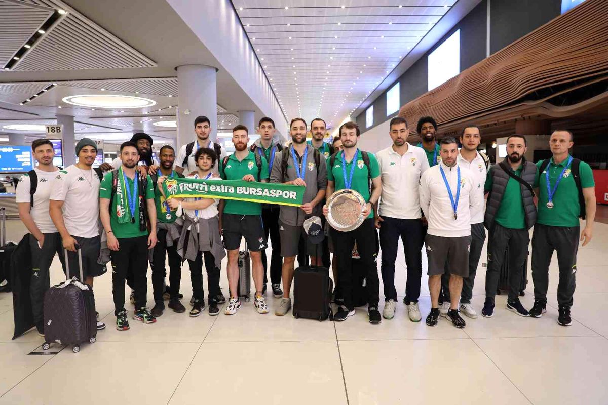 Frutti Extra Bursaspor yurda döndü